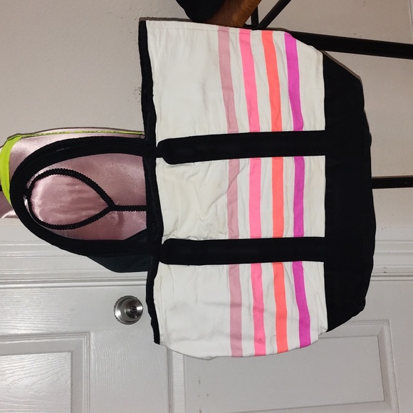 Handbag - Picture 4 of 5